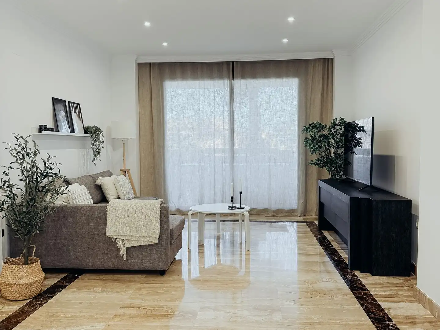 Piso con piscina en venta en Estepona Pueblo, imagen 6