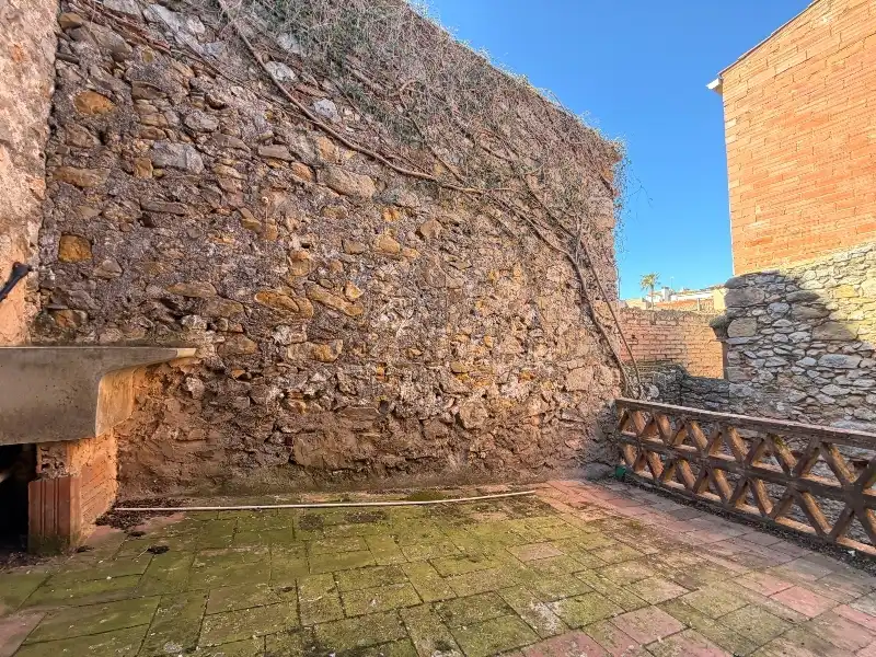 Houses for sale in Carrer Teatre, Torroella de Montgrí