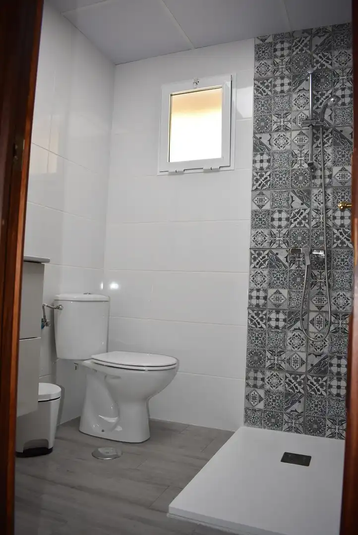 Badezimmer von Wohnung zur Miete in San Vicente del Raspeig / Sant Vicent del Raspeig mit Terrasse, Möbliert und Ofen