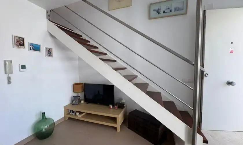 Einfamilien-Reihenhaus zum Verkauf in Carboneras mit Klimaanlage, Terrasse und Abstellraum