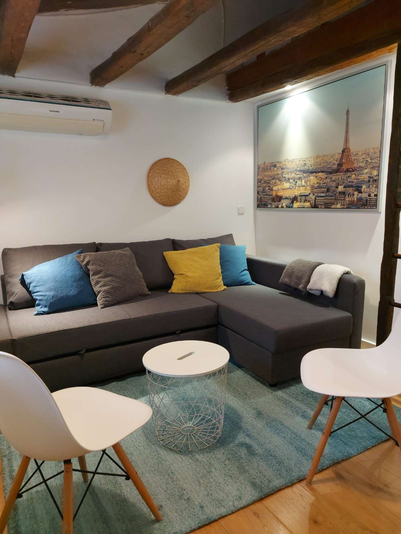 Sala d'estar de Estudi per a compartir en  Madrid Capital amb Aire condicionat, Calefacció i Terrassa