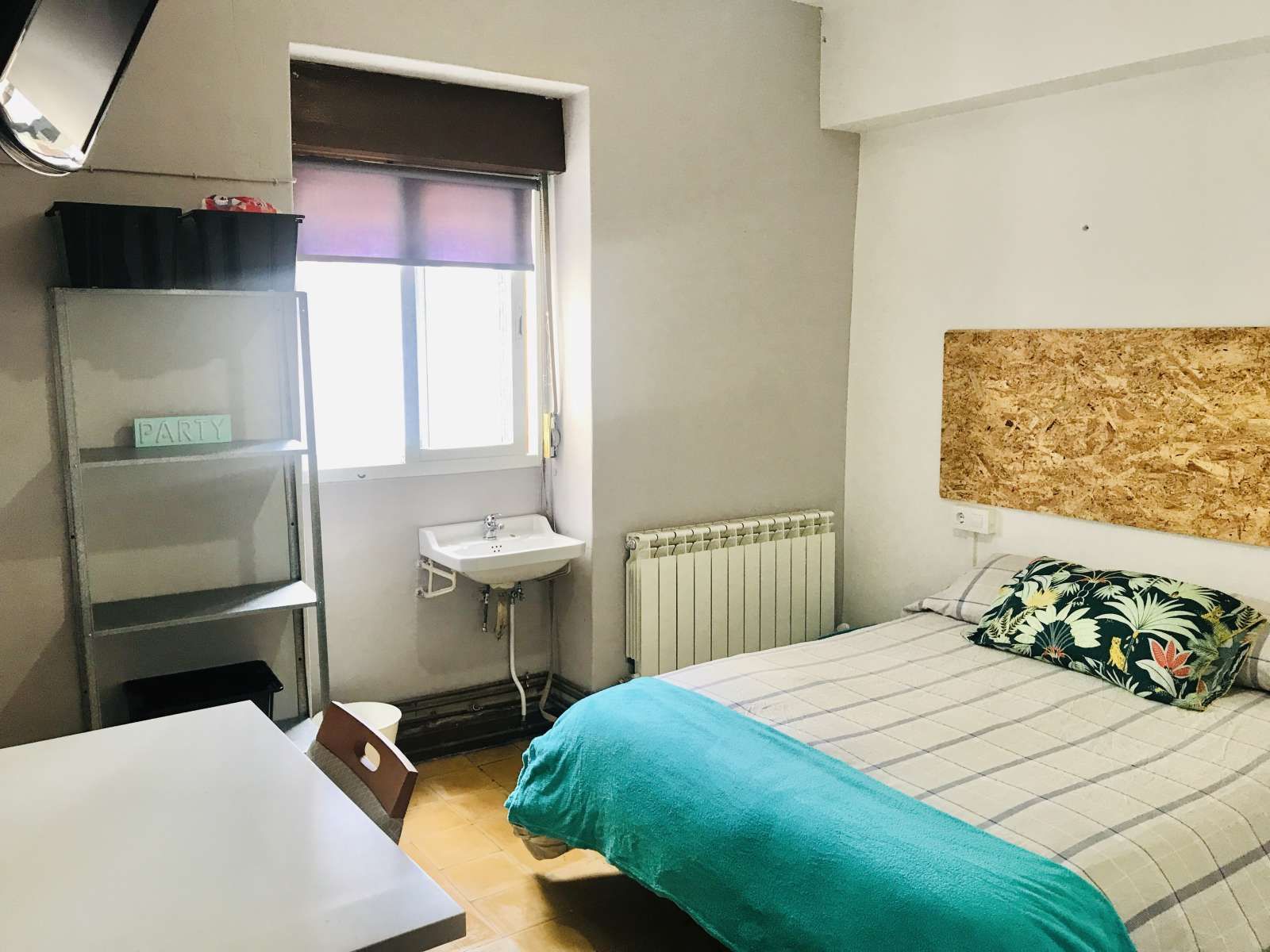 Flat to share in Casco Vello