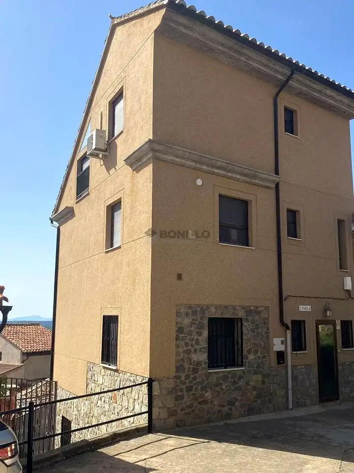 Exterior view of Houses for sale in Formiche Alto, Teruel