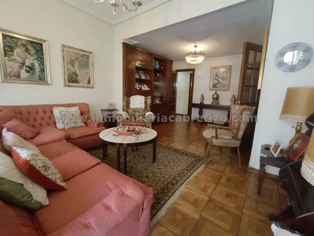 Sala d'estar de Pis en venda en  Logroño amb Calefacció, Parquet i Terrassa