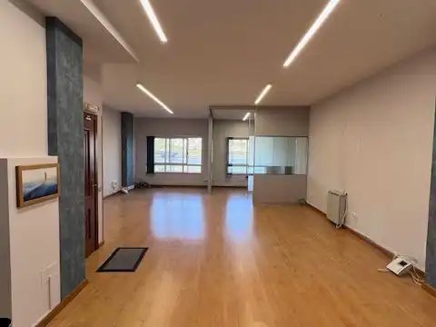 Oficina en venta en Viveiro con Calefacción