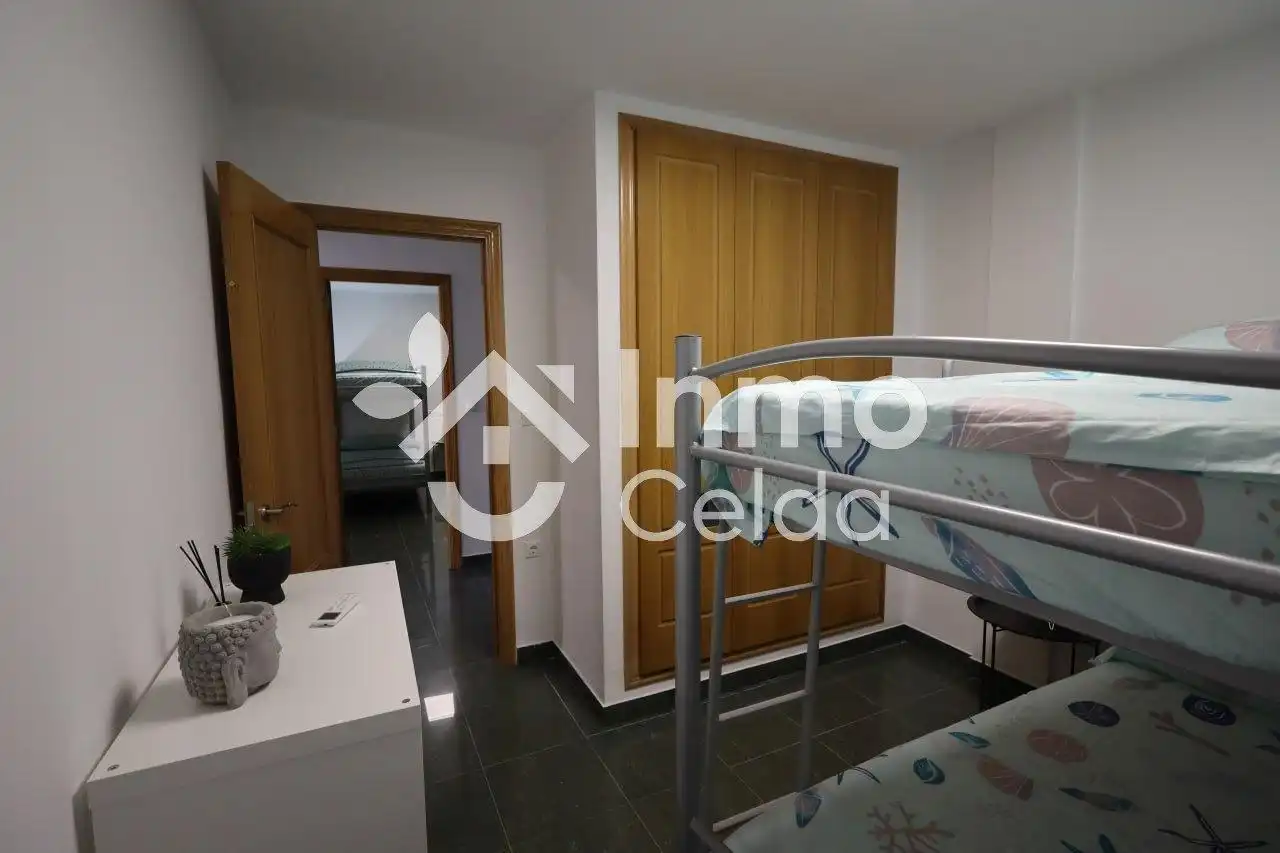 Casa adosada en venta en Chiva con Aire acondicionado, Calefacción y Terraza