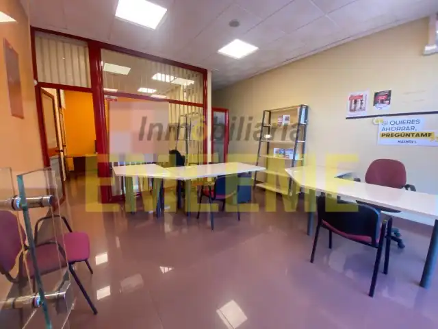 Local comercial en alquiler en Centro