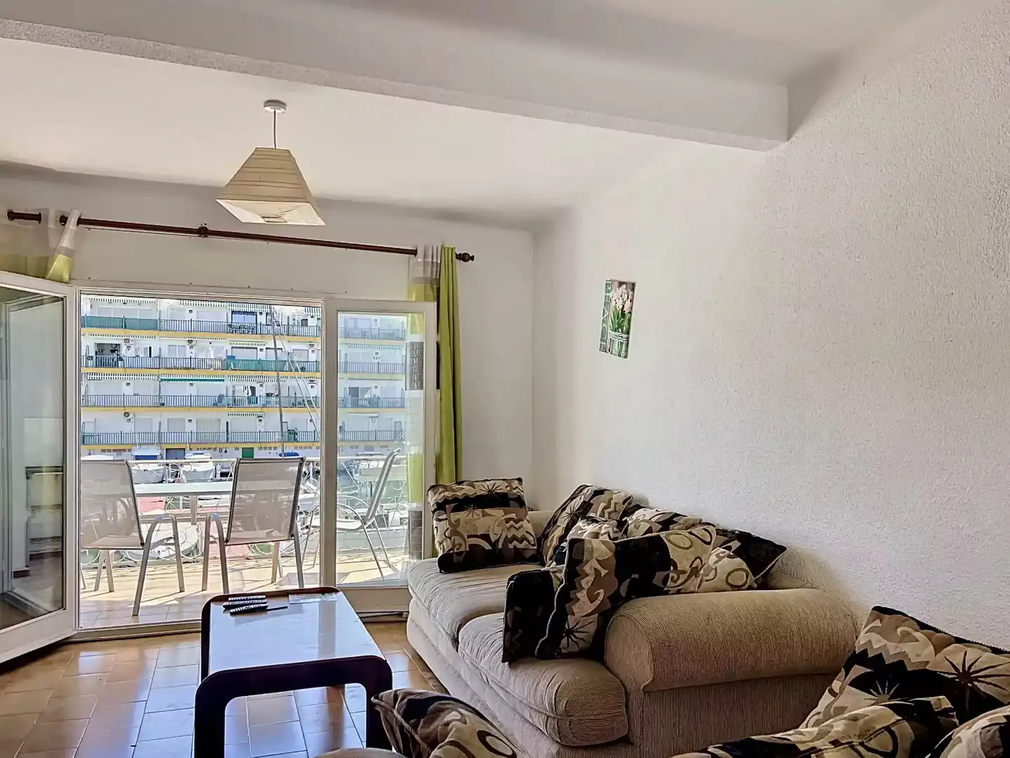 Sala d'estar de Casa o xalet en venda en Empuriabrava amb Aire condicionat
