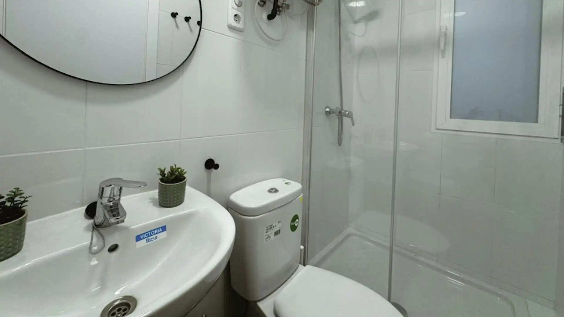 Badezimmer von Wohnung zur Miete in Madrid mit Heizung, Möbliert und Waschmaschine