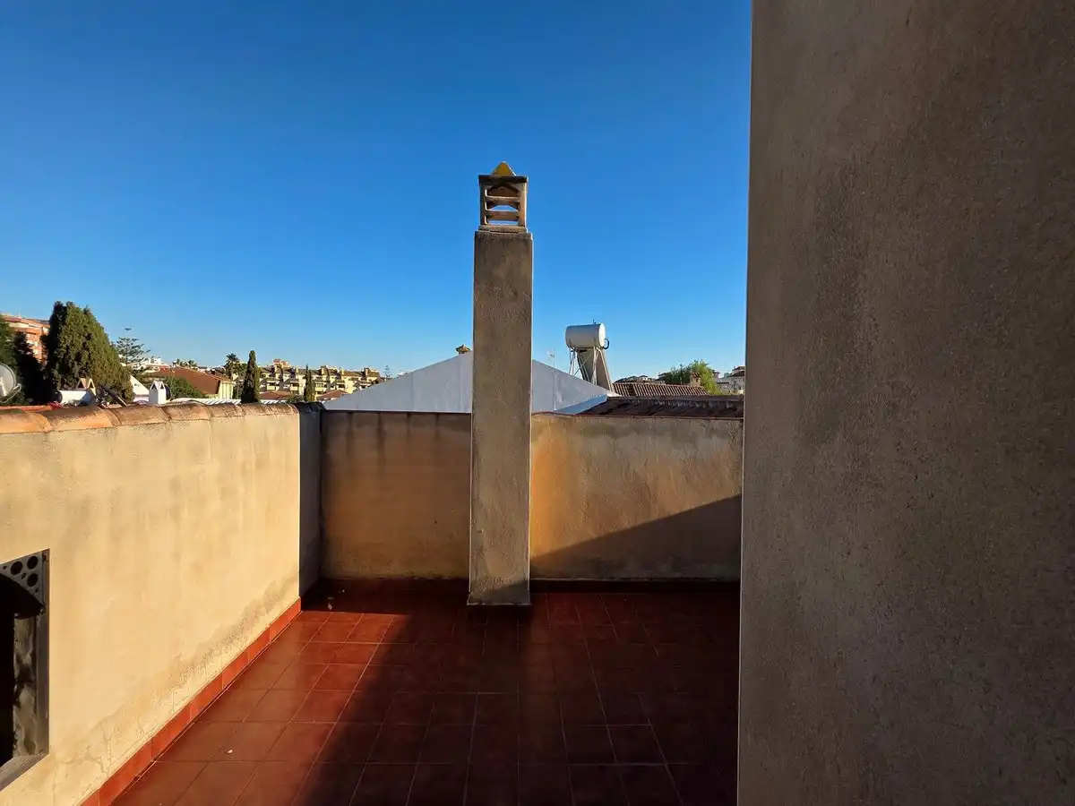 Balcony of Houses for sale in Fuengirola  with Air Conditioner, Private garden and Terrace