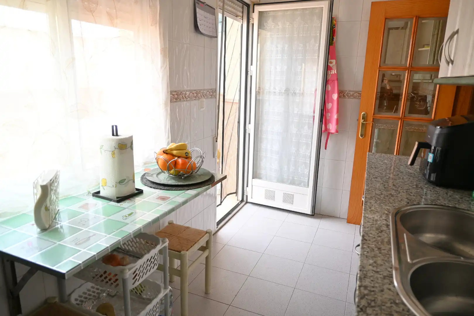 Cuina de Casa adosada en venda en Las Gabias amb Aire condicionat, Calefacció i Traster