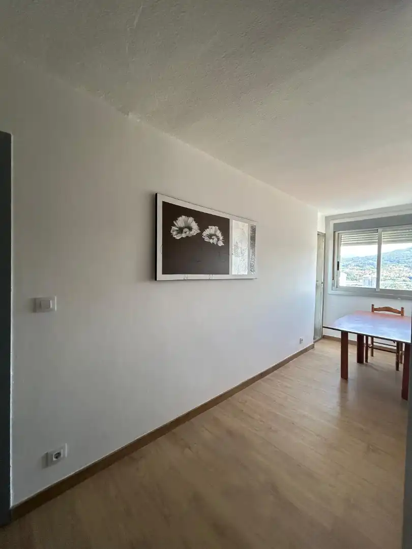Flat for rent in Rúa Caldas de Reis, As Travesas - Balaídos