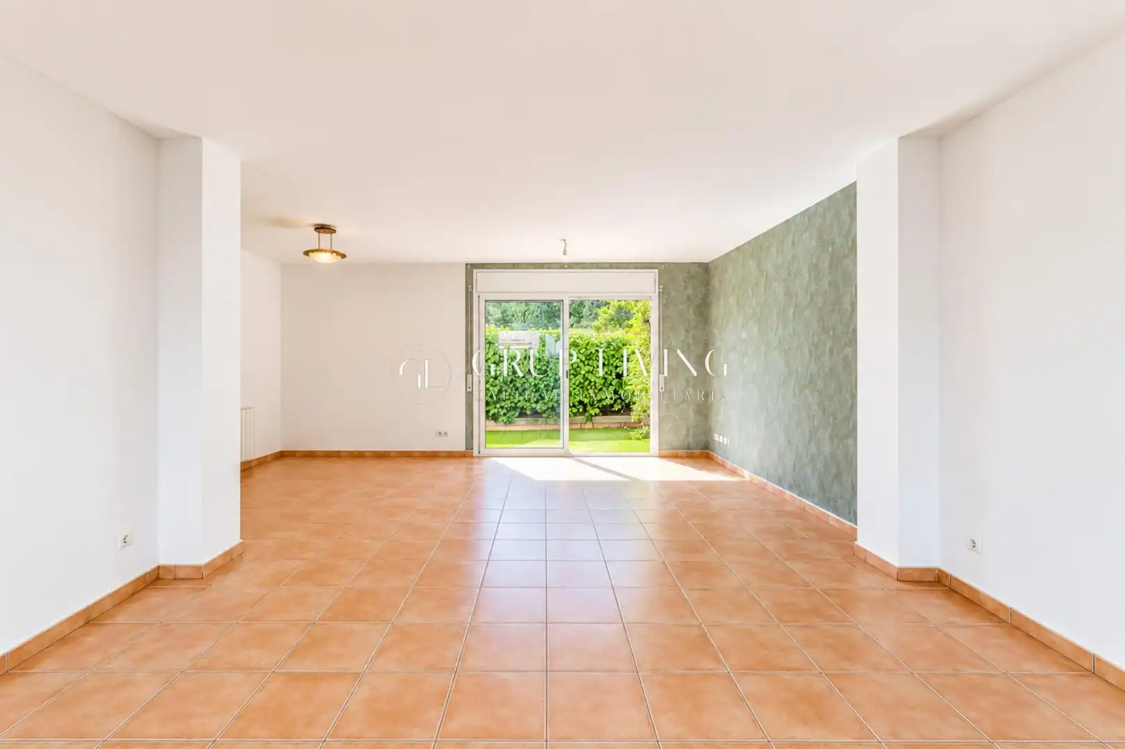 Casa con jardín en venta en Carrer MESTRE MESIES, imagen 5