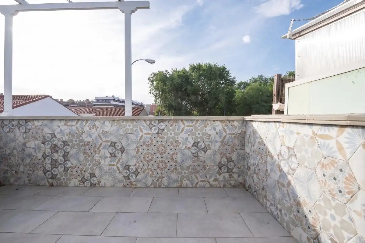 Terrassa de Casa adosada en venda en Alcalá de Henares amb Calefacció, Terrassa i Balcó