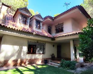 Exterior view of House or chalet for sale in  Albacete Capital  with Air Conditioner and Swimming Pool