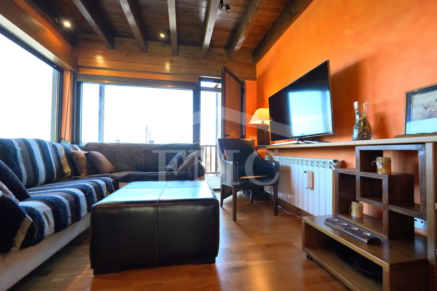 Living room of Houses for sale in Alp  with Heating, Parquet flooring and Terrace