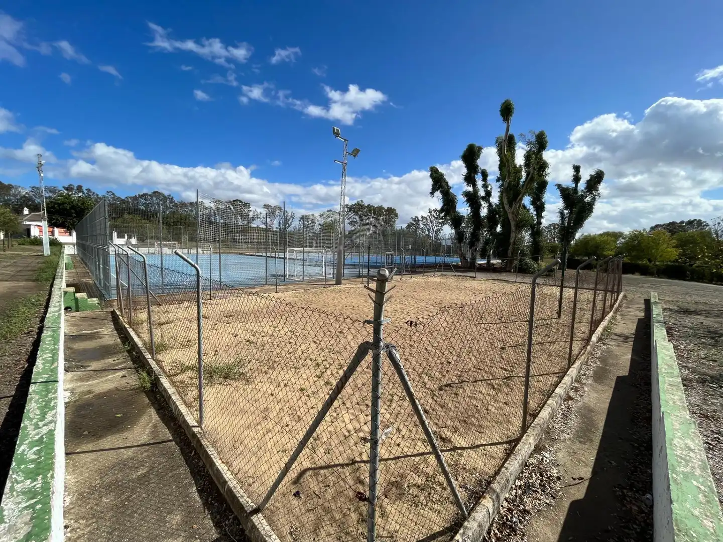 Jardí de Casa o xalet en venda en Castilblanco de los Arroyos amb Aire condicionat, Jardí privat i Terrassa