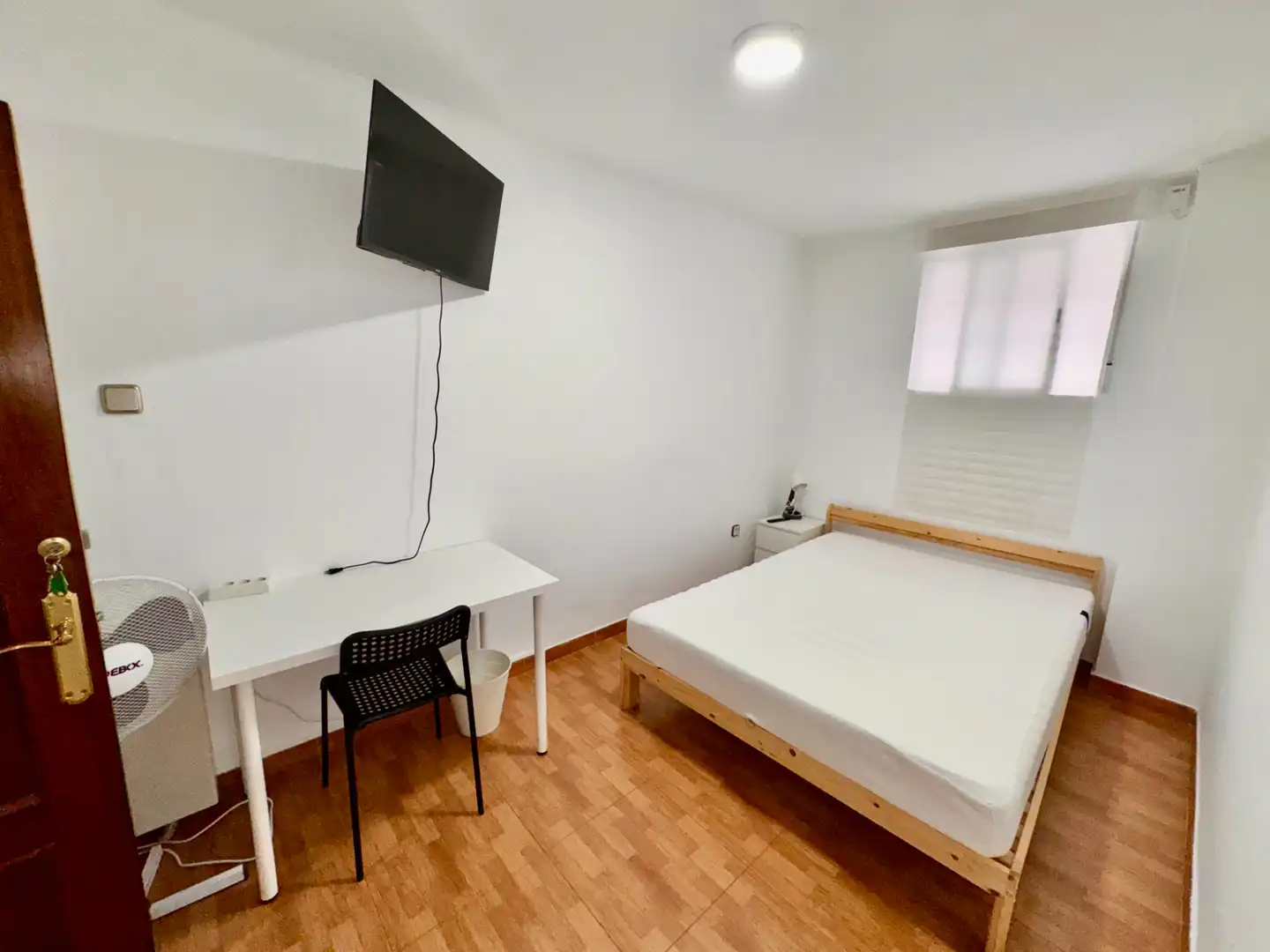 Dormitori de Pis en venda en Madrid amb Jardí privat, Traster i Moblat
