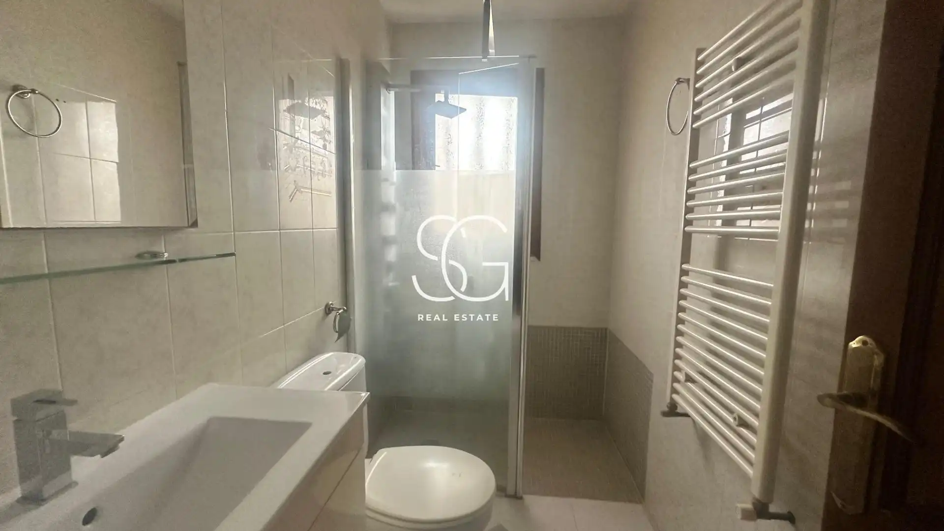 Bathroom of Houses for sale in Roda de Berà  with Heating, Private garden and Terrace