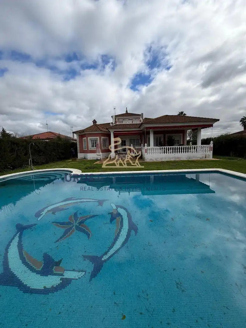 Casa con piscina en venta en Periurbano Oeste - Sierra, imagen 2