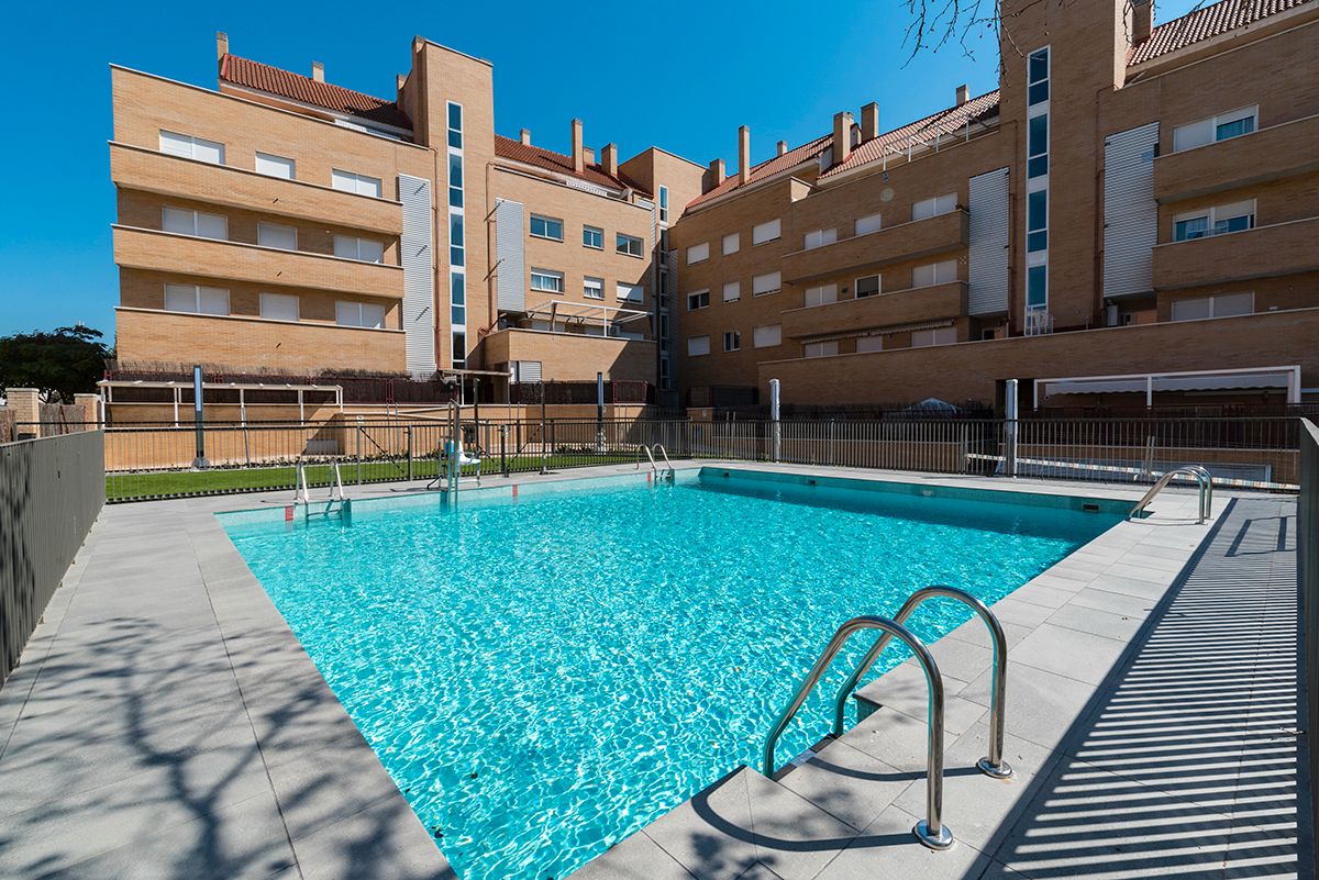 Swimming pool of Flat for sale in Leganés  with Storage room and Community pool