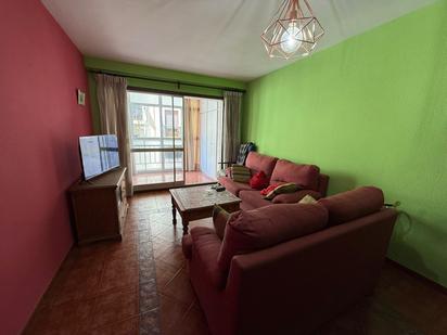 Sala d'estar de Pis en venda en Algeciras amb Terrassa