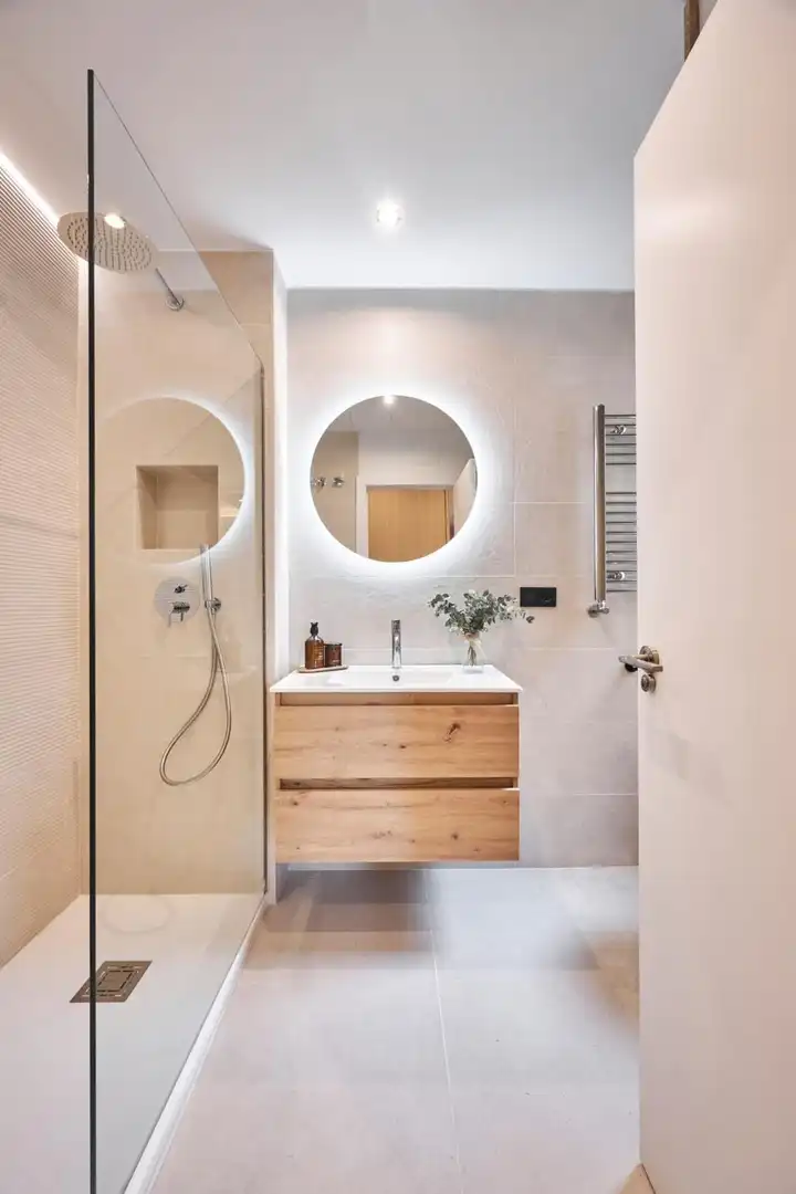 Badezimmer von Wohnung zum Verkauf in Madrid mit Klimaanlage, Heizung und Parkett