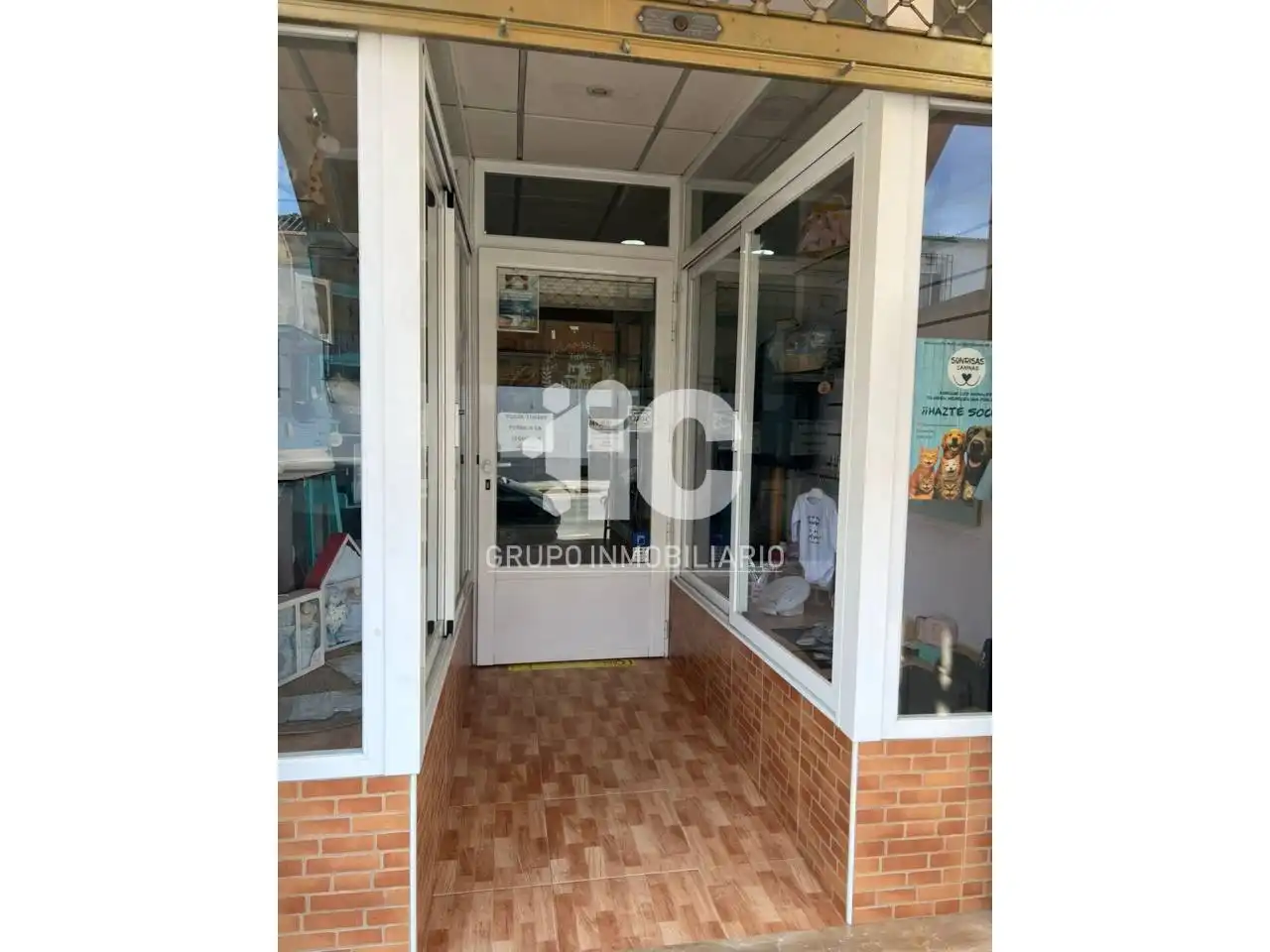 Local comercial en venta en Avenida Andalucía 25, imagen 2