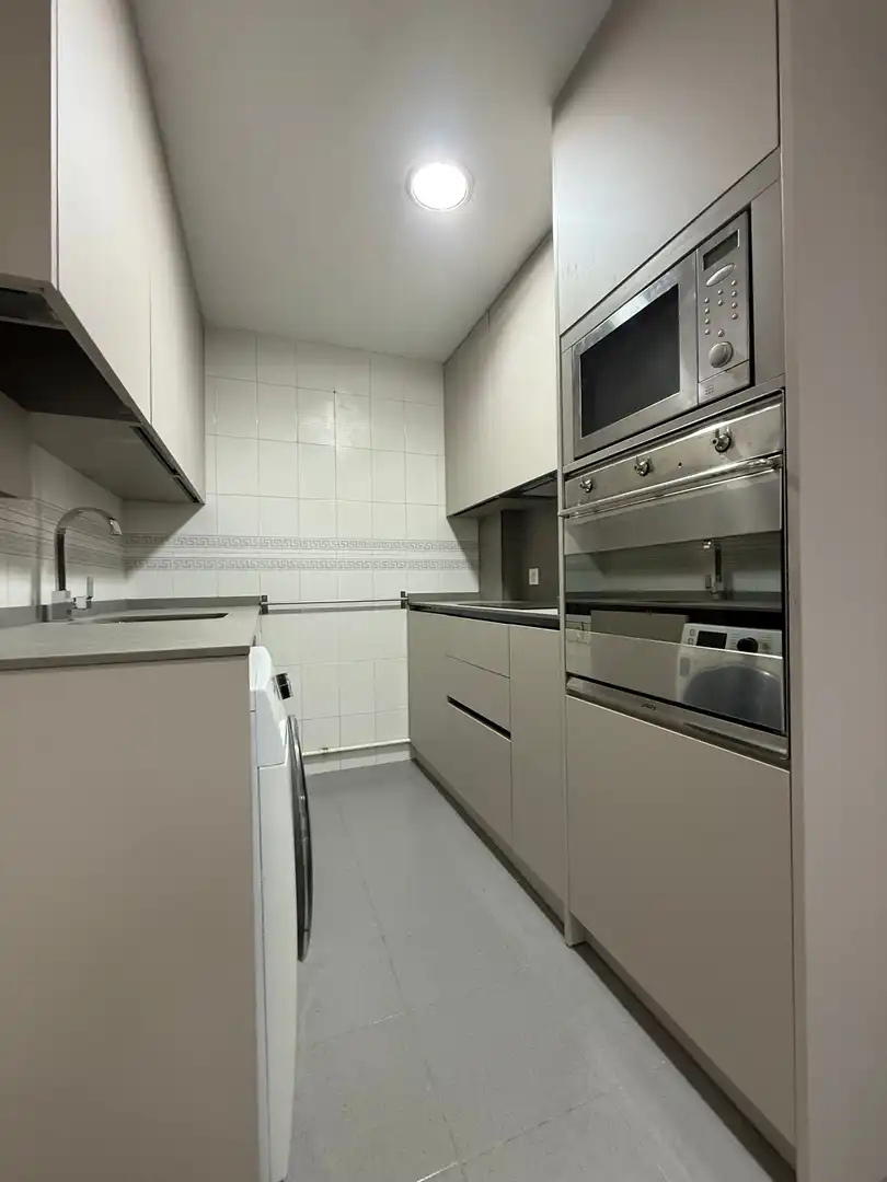 Cocina de Dúplex en venta en Pozuelo de Alarcón con Aire acondicionado, Trastero y Piscina comunitaria