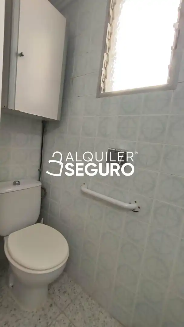 Bathroom of Flat for rent in Sagunto / Sagunt  with Air Conditioner, Terrace and Furnished