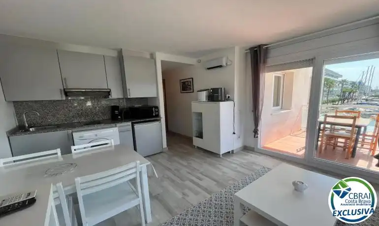 Apartment with pool for sale in Avinguda Port Canigó, imagen 3