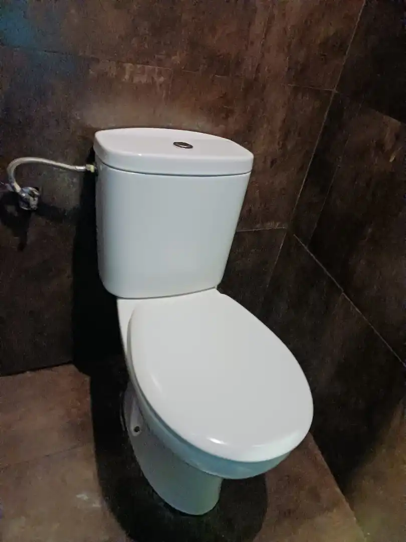 Baño de Local en traspaso en Ciudad Real con Aire acondicionado, Terraza y Amueblado
