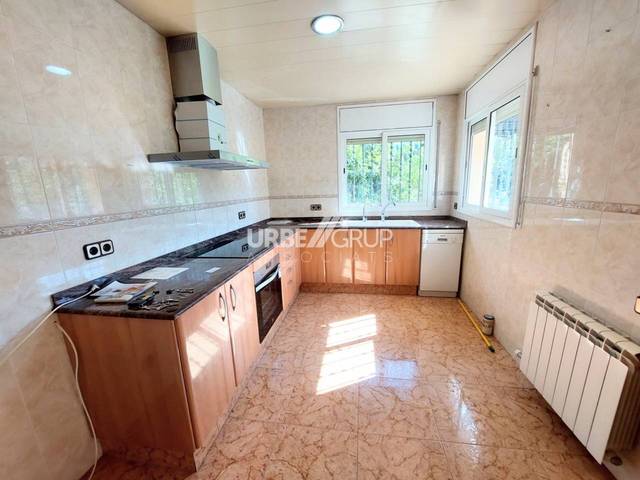 Casa adosada en Venta en Can Parellada