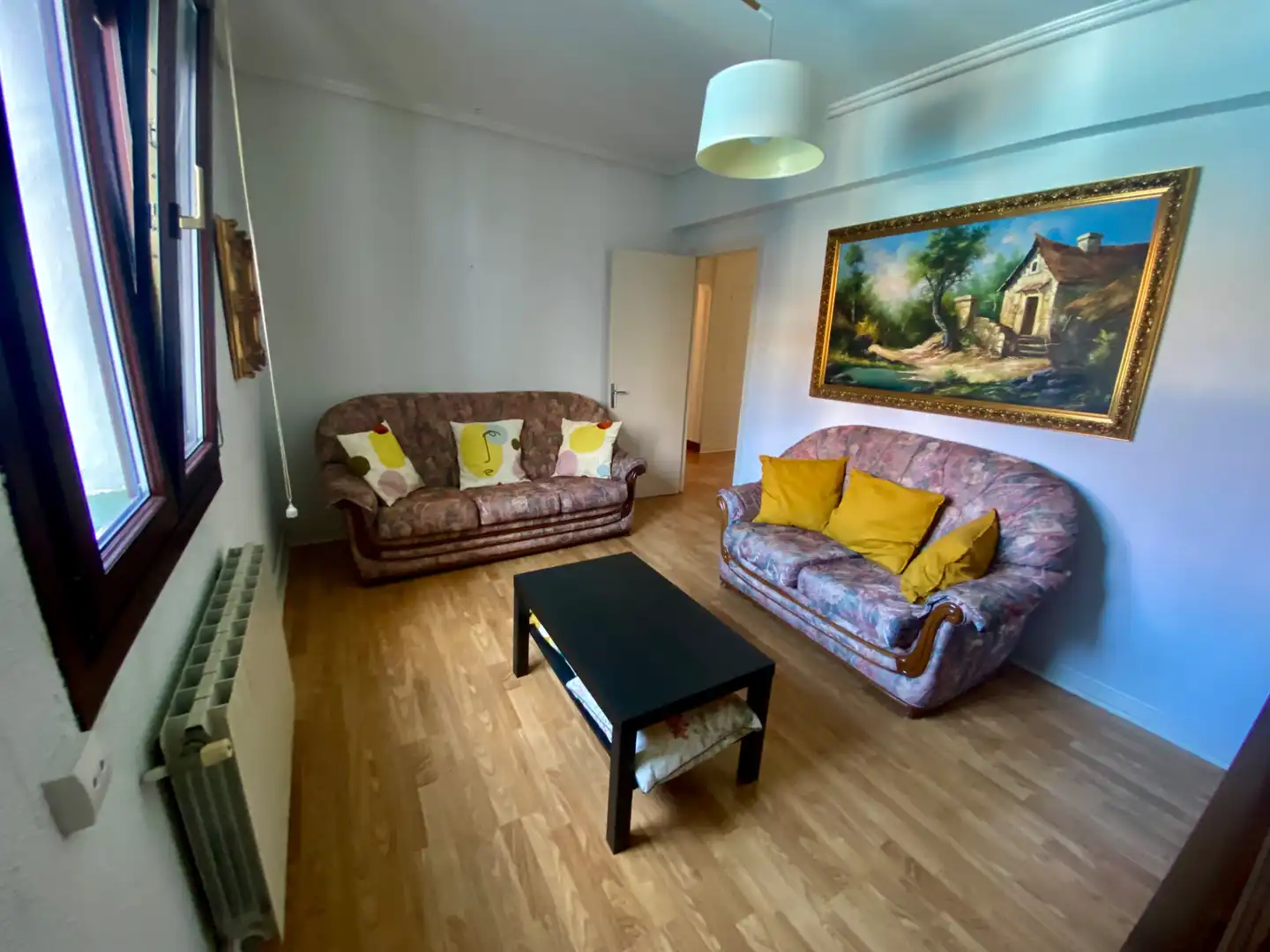 Sala de estar de Piso en venta en Santurtzi  con Calefacción y Amueblado