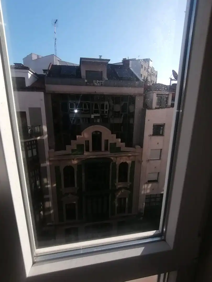 Außenansicht von Wohnung zur Miete in Gijón  mit Heizung, Parkett und Terrasse