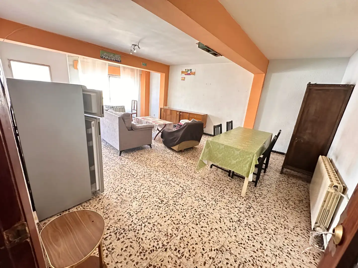Living room of Flat for sale in Cuenca  with Heating, Terrace and Furnished