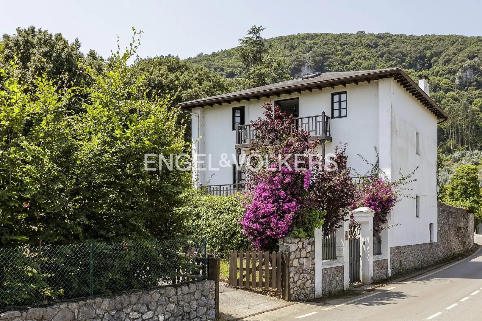 Vista exterior de Casa o chalet en venta en Arnuero con Calefacción, Jardín privado y Terraza