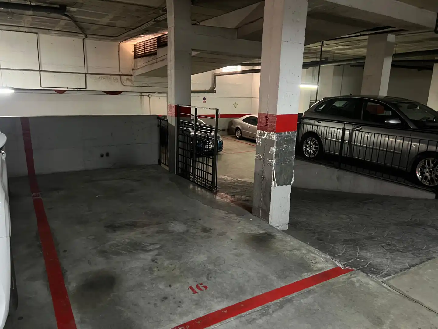 Parking de Piso en venta en Torremolinos con Aire acondicionado, Calefacción y Trastero