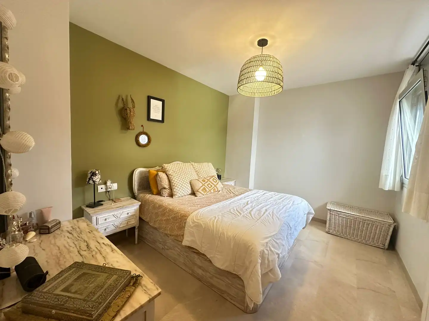 Flat for rent in Carrer de l'Hospital, Eixample - Can Bogunyà