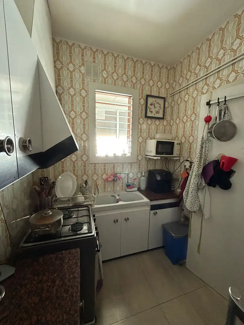 Kitchen of Flat for sale in L'Hospitalet de Llobregat  with Balcony