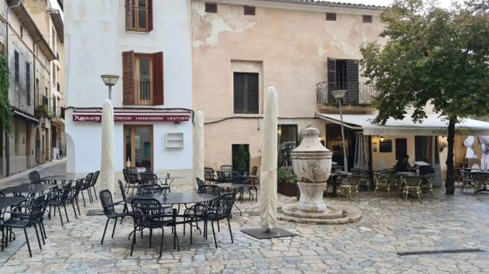 Einfamilien-Reihenhaus zum Verkauf in Pollença mit Klimaanlage, Heizung und Terrasse