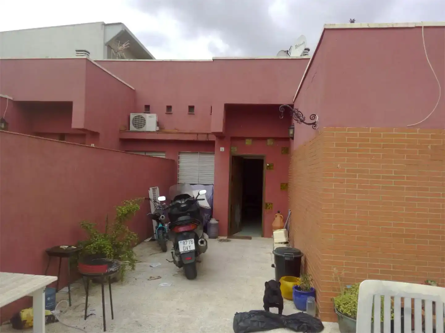 Vista exterior de Casa adosada en venta en Almensilla con Aire acondicionado, Jardín privado y Trastero