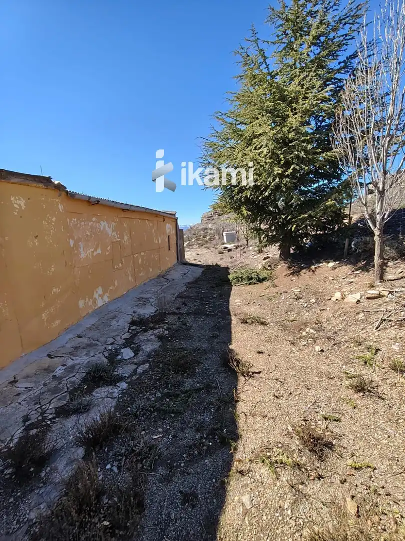 Houses for sale in Íllar  with Air Conditioner, Heating and Storage room