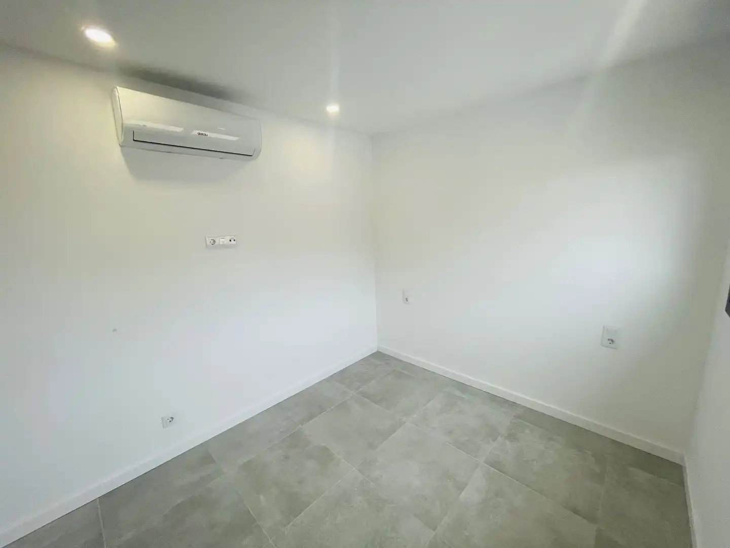 Duplexes for sale in Roses  with Air Conditioner, Heating and Terrace