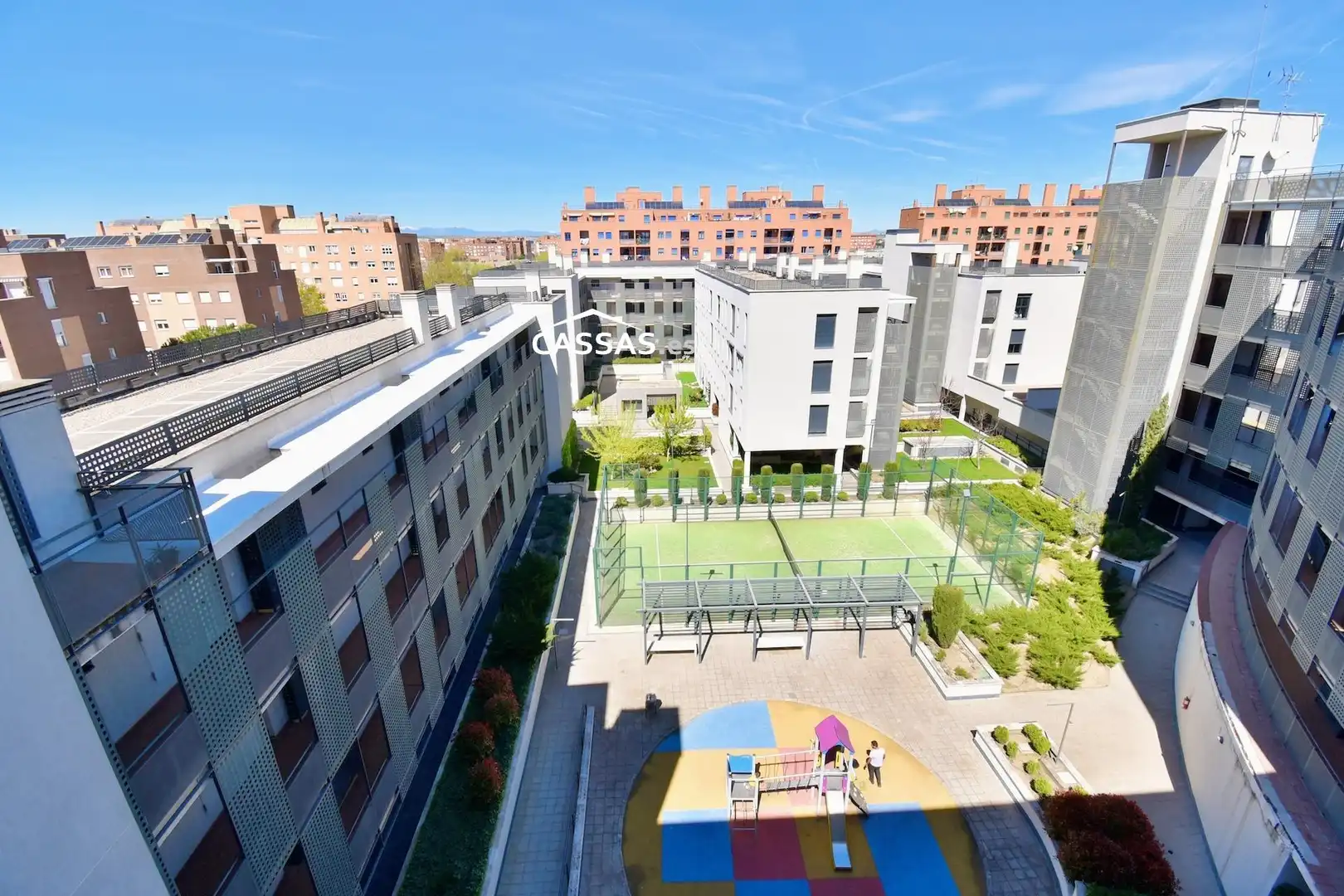 Planta baja en venta en Calle ROSALIA de castro , Soto del Henares