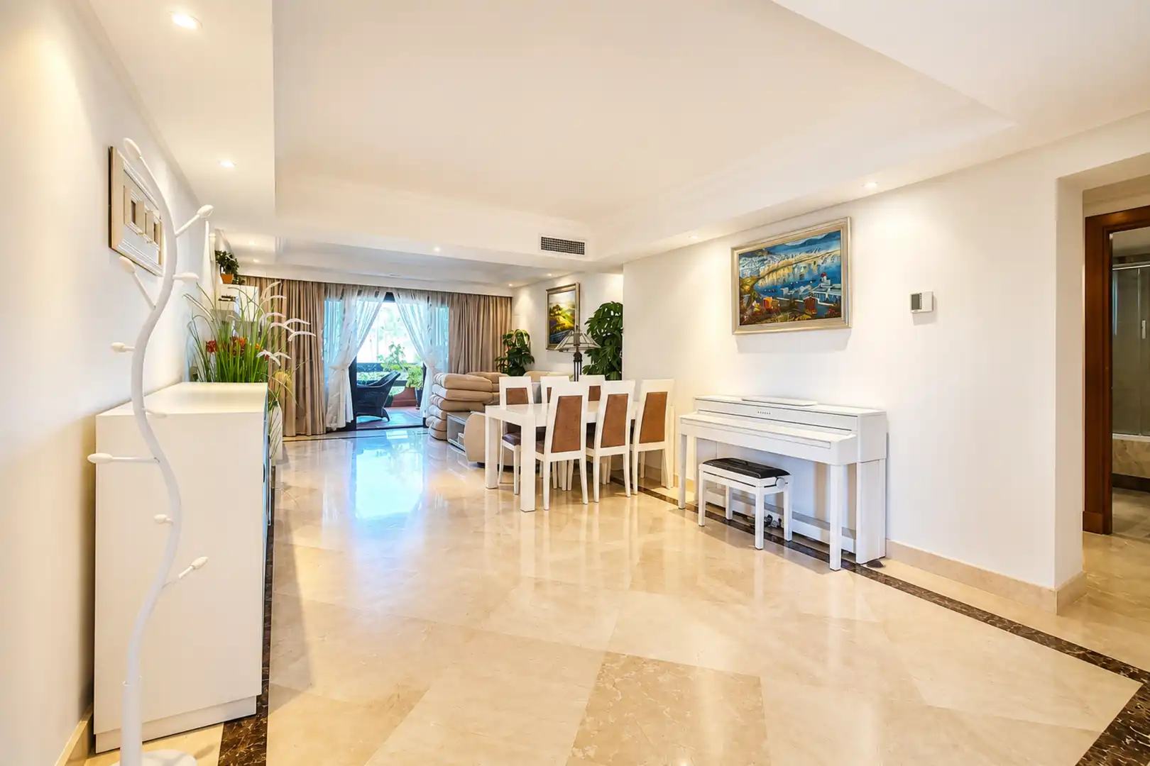 Apartment with pool for sale in Estepona Pueblo, imagen 9