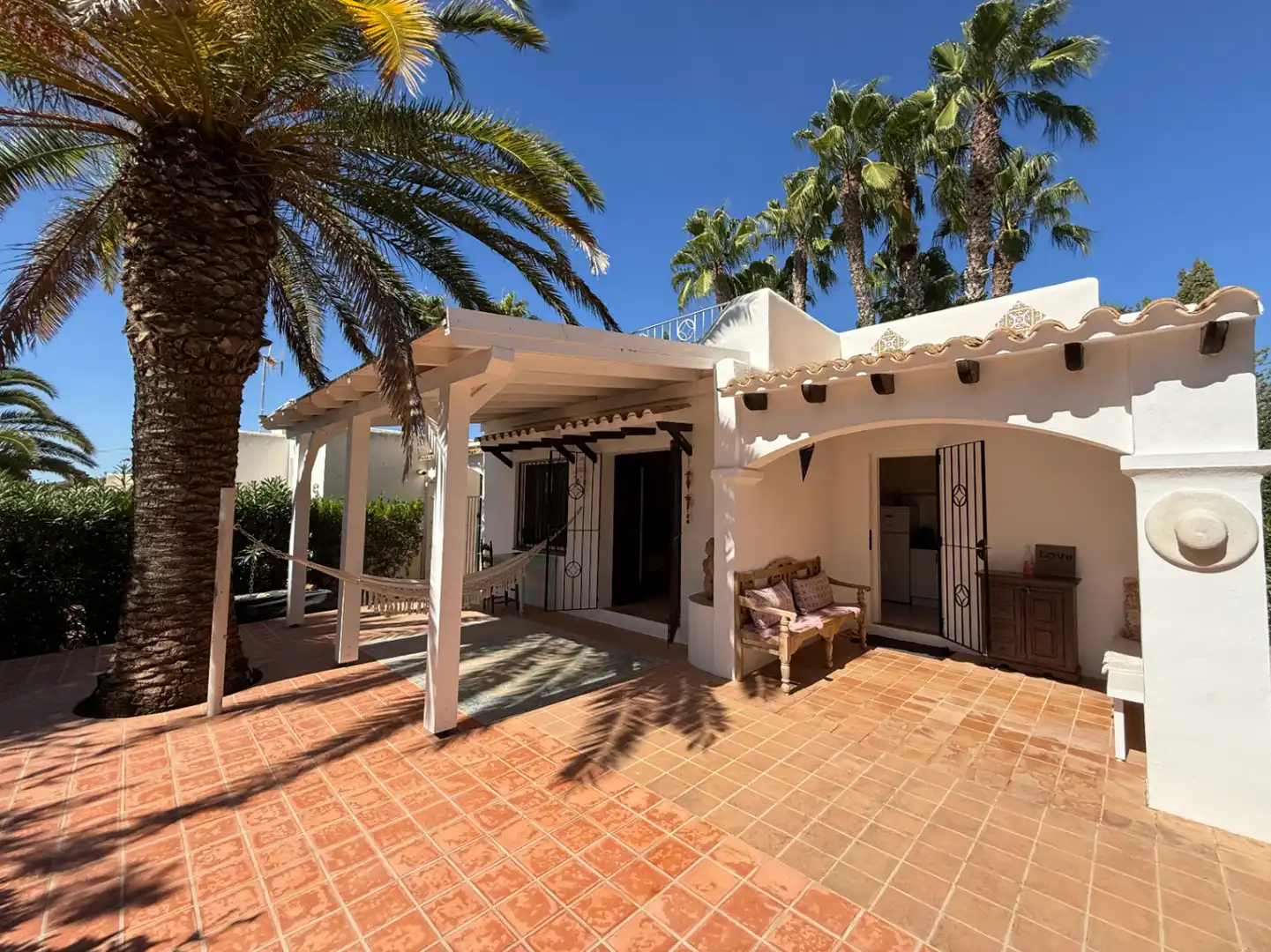 Vista exterior de Casa o chalet en venta en Santa Eulària des Riu con Aire acondicionado, Calefacción y Terraza