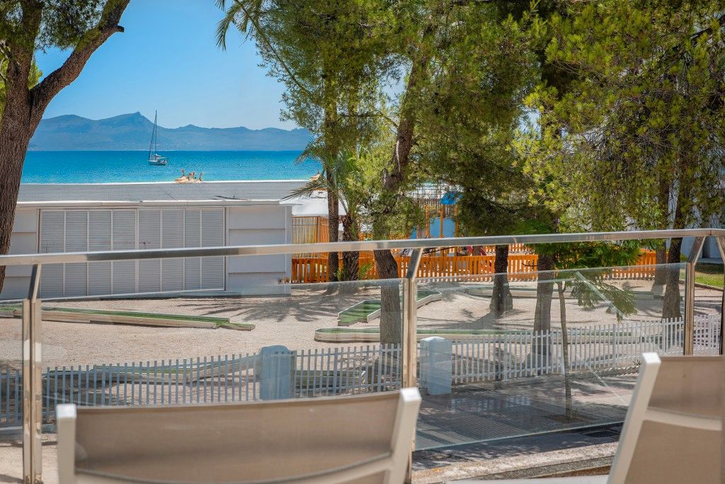 Vista exterior de Àtic en venda en Alcúdia amb Aire condicionat, Terrassa i Traster