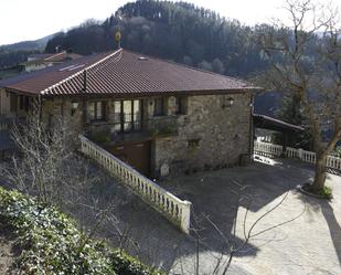 Vista exterior de Casa o xalet en venda en Elgoibar amb Balcó