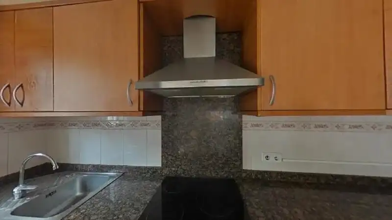 BADALONA (Barcelona). "OKUPADO" (no se puede visitar ni hipotecar)., imatge 5
